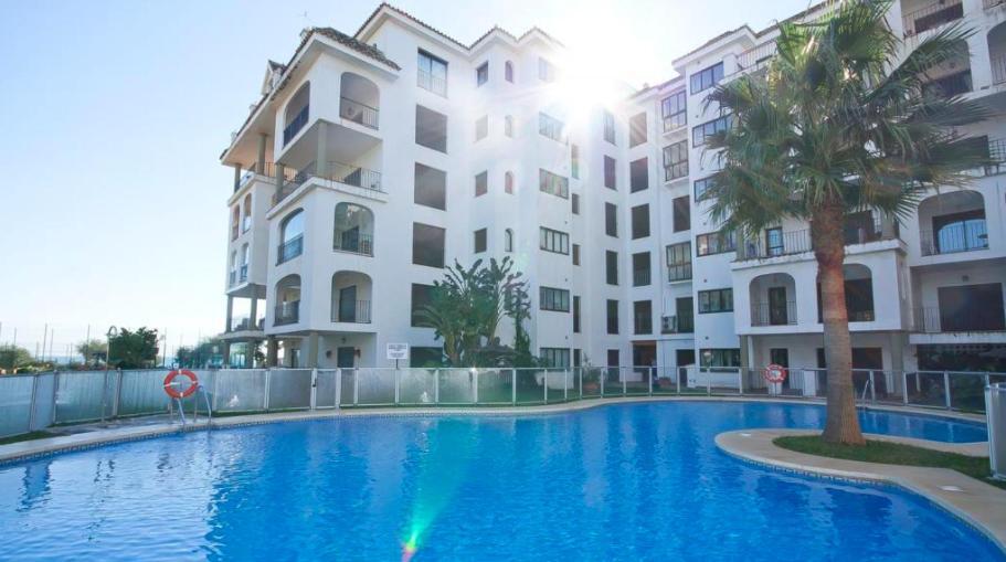 Penthouse Marina La Duquesa *
